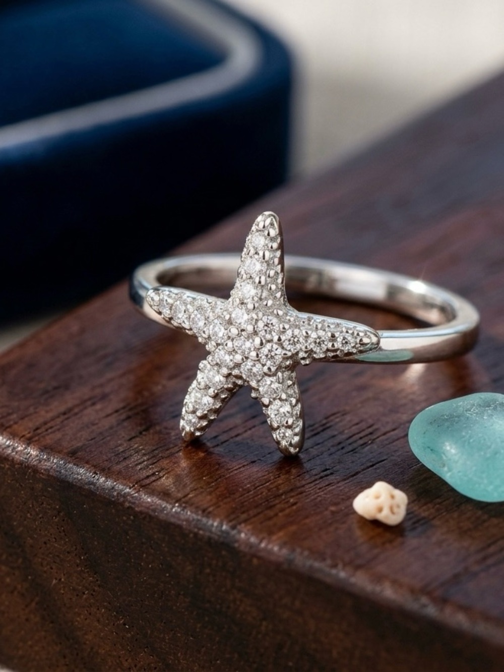 Sterling silver 925 Starfish Pavé Ring in Shiny Silver